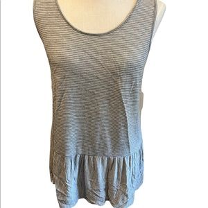 Ava & Vic Gray stripe sleeveless top